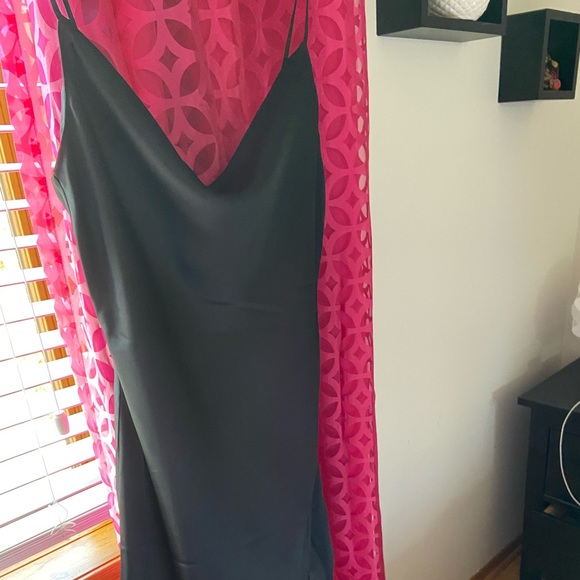 dynamite black dress - Picture 4 of 4